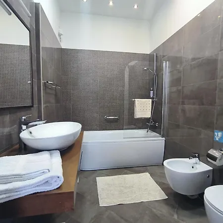 Superior Seaview Apartment